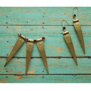 Gold Dragon Claw Floating Necklace Earrings Vintage Choker Set